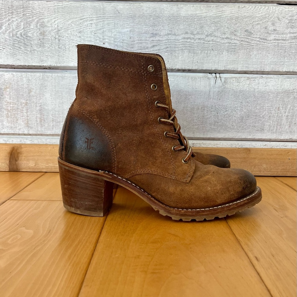 Frye Brown Suede Lace Up Boots size 9